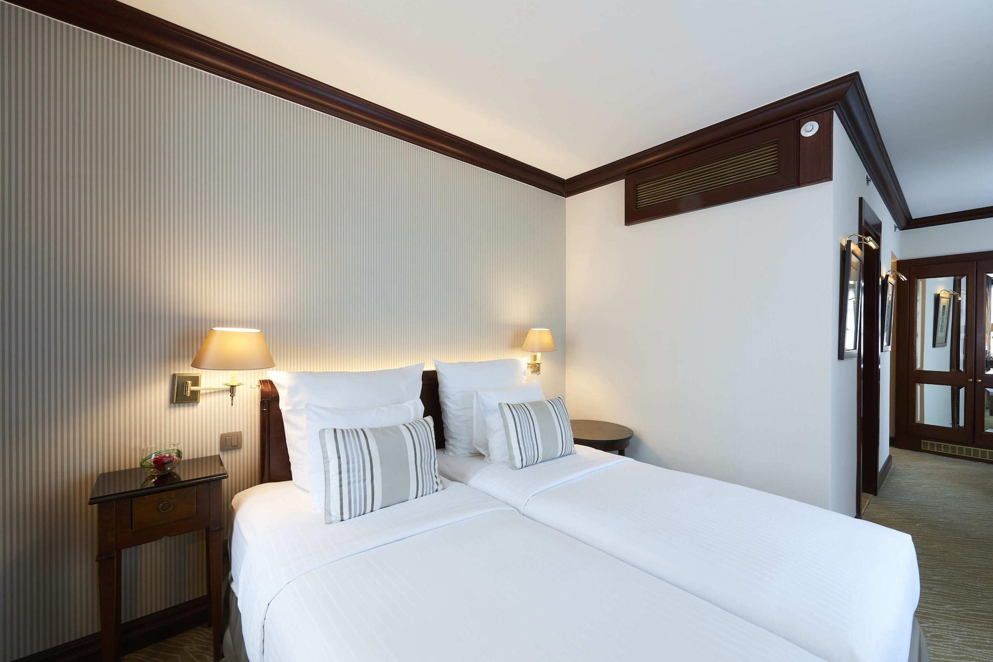 Warwick Grand-Place Bruselas Exterior foto